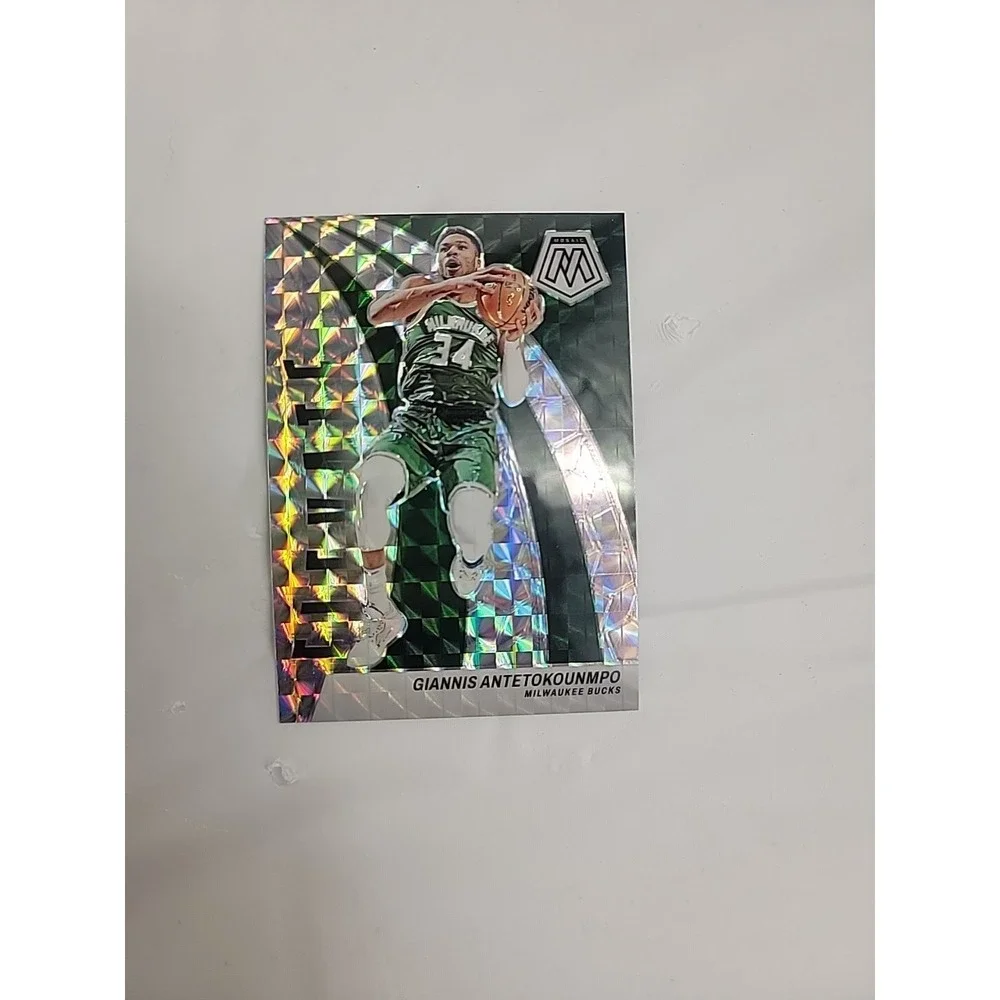 2023-24 Panini‎ Mosaic Giannis Antetokounmpo Elevate Silver Prizm Parallel SP